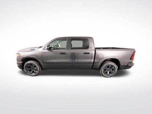 Granite Crystal Clearcoat Metallic 2026 RAM 1500 Big Horn/Lone Star