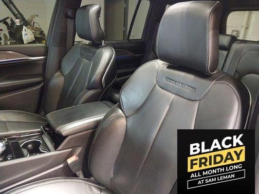 2022 Jeep Grand Cherokee Overland