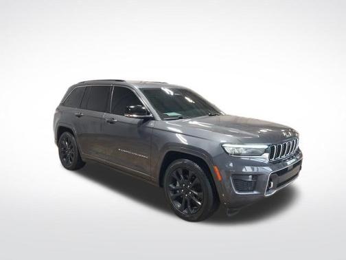 2022 Jeep Grand Cherokee Overland