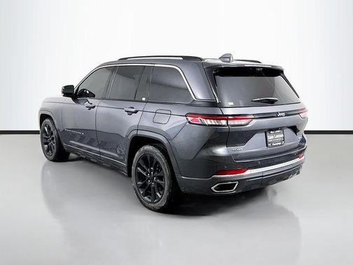 2022 Jeep Grand Cherokee Overland