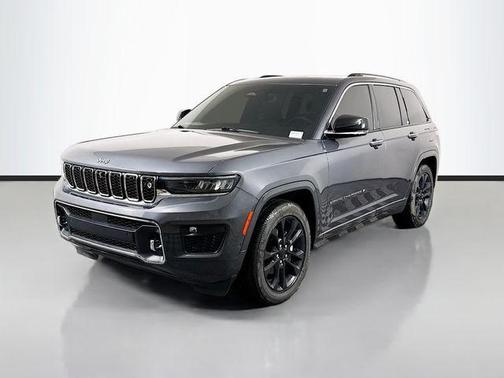 2022 Jeep Grand Cherokee Overland