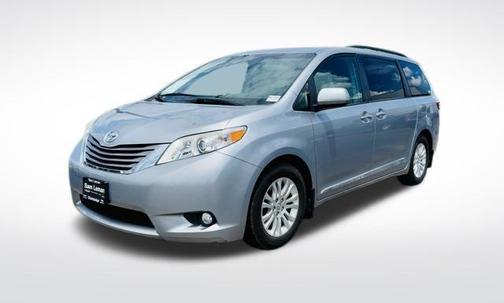 2017 Toyota Sienna XLE Premium