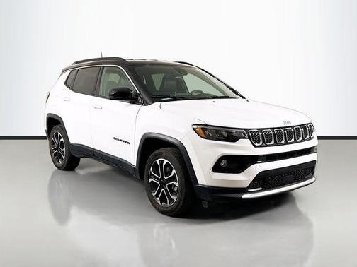 Bright White Clearcoat 2024 Jeep Compass Limited