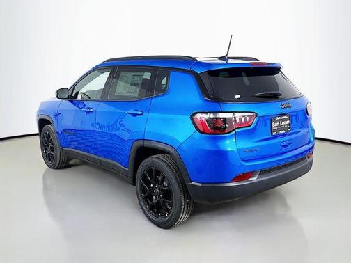 Hydro Blue Pearlcoat 2026 Jeep Compass Latitude