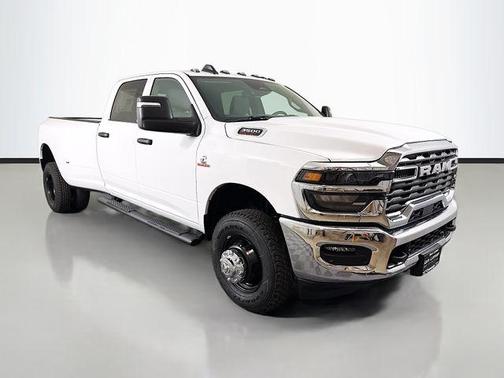 Bright White Clearcoat 2026 RAM 3500 Tradesman