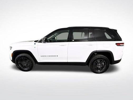 2024 Jeep Grand Cherokee 4xe Trailhawk