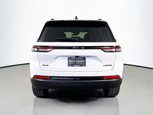 Bright White Clearcoat 2025 Jeep Grand Cherokee Limited