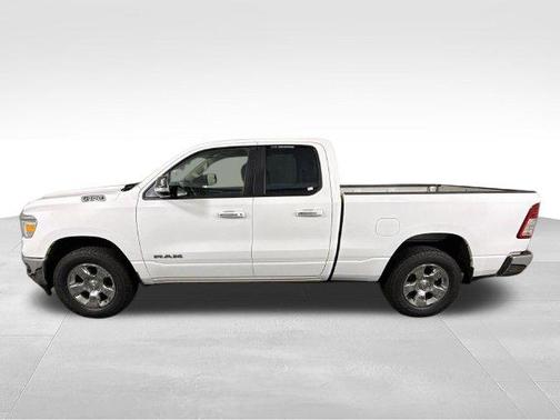 Bright White Clearcoat 2020 RAM 1500 Big Horn