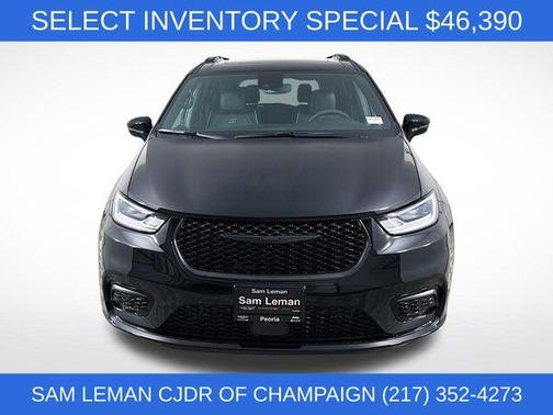 Diamond Black 2026 Chrysler Pacifica Limited