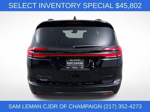 Diamond Black 2026 Chrysler Pacifica Limited