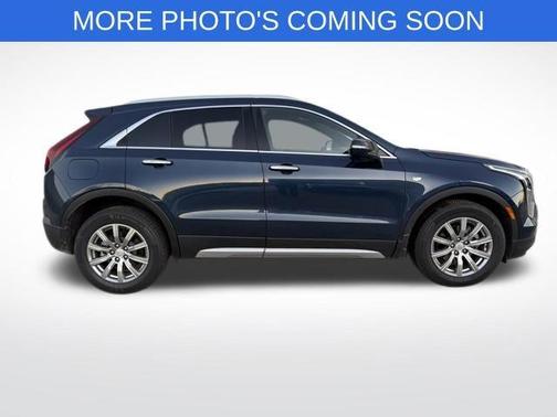 2022 Cadillac XT4 Premium Luxury