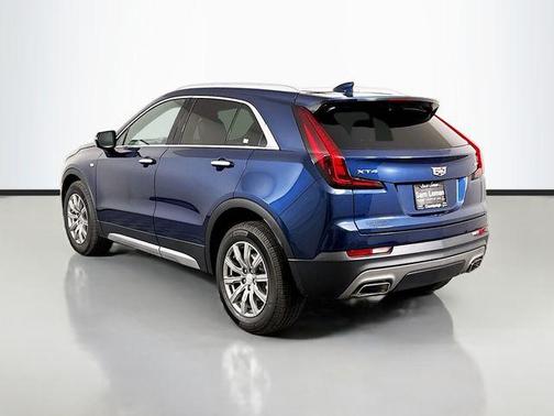 2022 Cadillac XT4 Premium Luxury