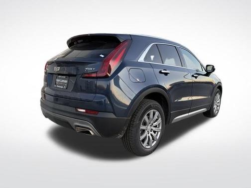 2022 Cadillac XT4 Premium Luxury