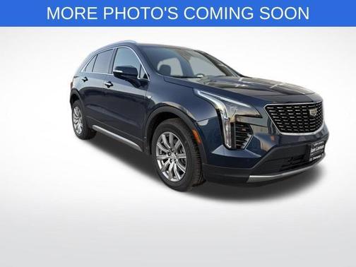 2022 Cadillac XT4 Premium Luxury