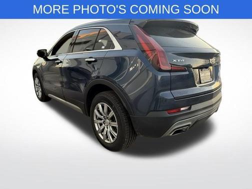 2022 Cadillac XT4 Premium Luxury