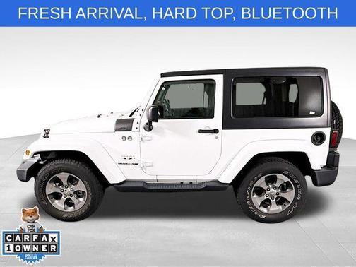 Bright White Clearcoat 2018 Jeep Wrangler JK Sahara