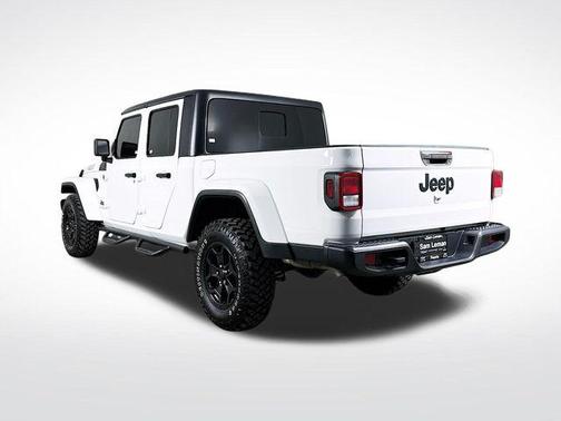 2022 Jeep Gladiator Sport