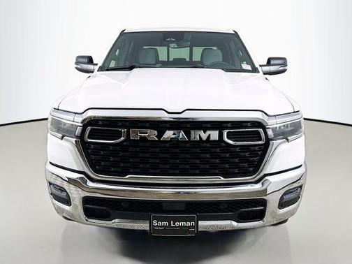 Bright White Clearcoat 2026 RAM 1500 Big Horn/Lone Star