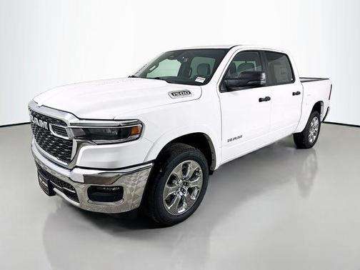 Bright White Clearcoat 2026 RAM 1500 Big Horn/Lone Star