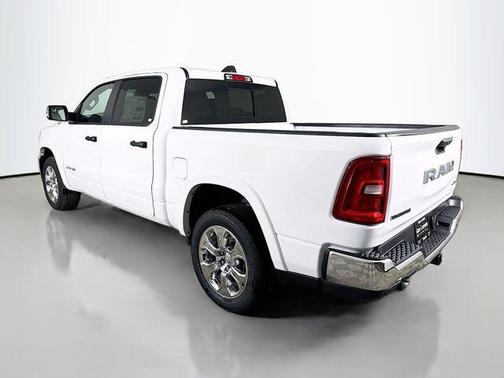 Bright White Clearcoat 2026 RAM 1500 Big Horn/Lone Star