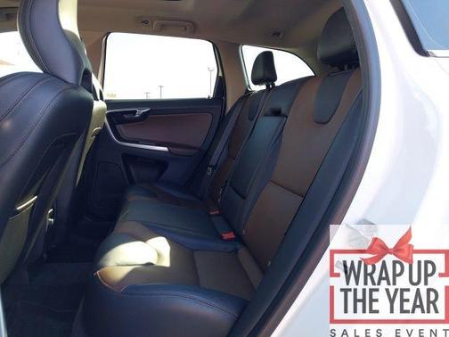 2017 Volvo XC60 T5 Dynamic