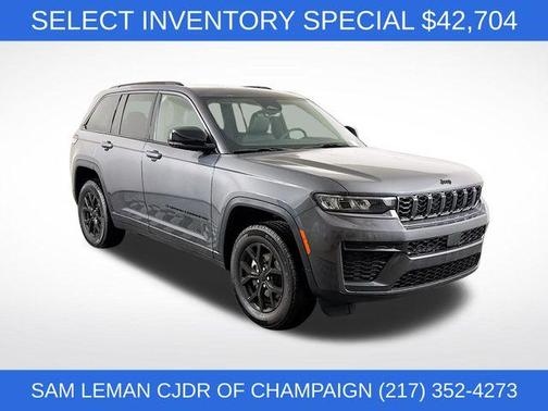Metallic 2026 Jeep Grand Cherokee Laredo