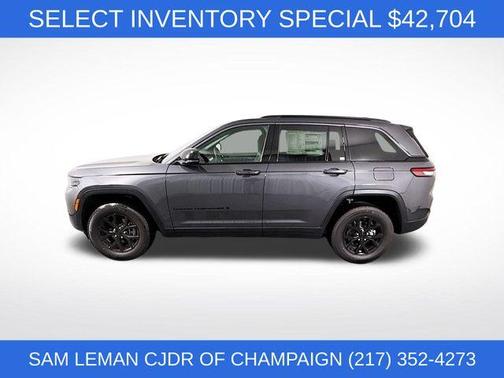 Metallic 2026 Jeep Grand Cherokee Laredo