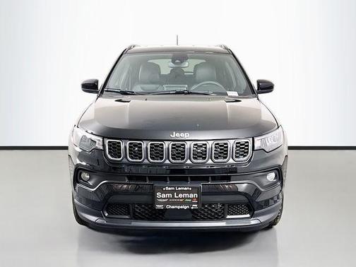Diamond Black 2026 Jeep Compass Latitude