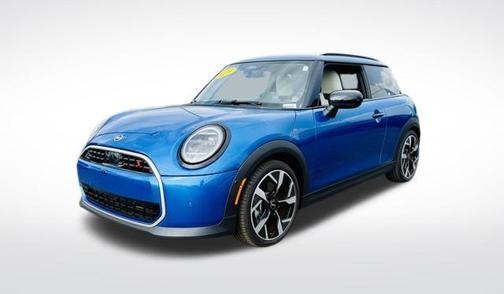 2025 MINI Hardtop ICONIC