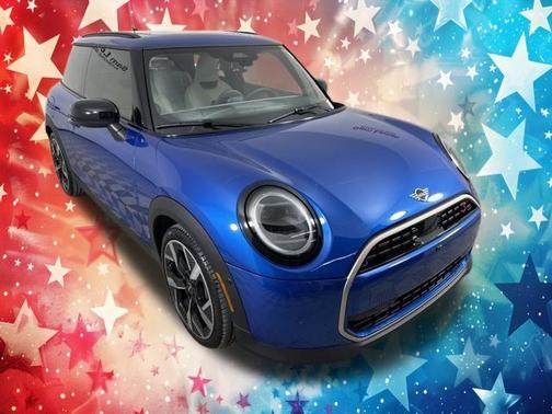 2025 MINI Hardtop ICONIC