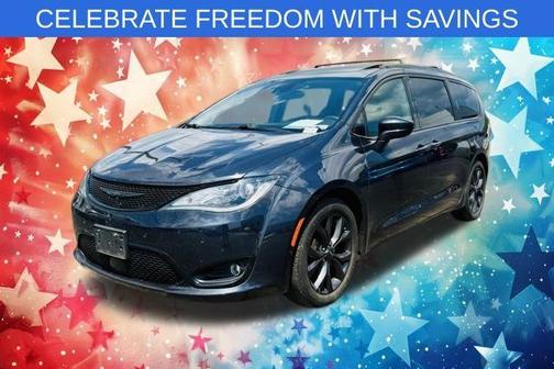 2020 Chrysler Pacifica Touring-L Plus
