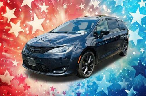 2020 Chrysler Pacifica Touring-L Plus