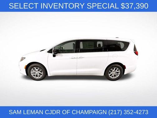 2026 Chrysler Voyager LX