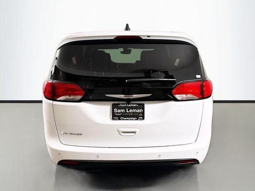 Bright White Clearcoat 2026 Chrysler Voyager LX