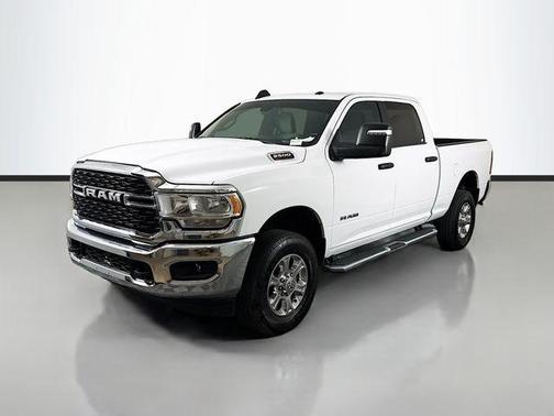 Bright White Clearcoat 2024 RAM 2500 Big Horn