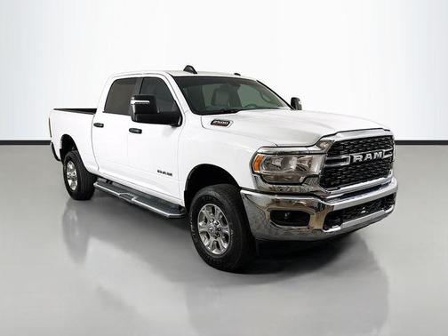 Bright White Clearcoat 2024 RAM 2500 Big Horn