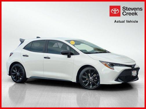 2022 Toyota Corolla Hatchback SE