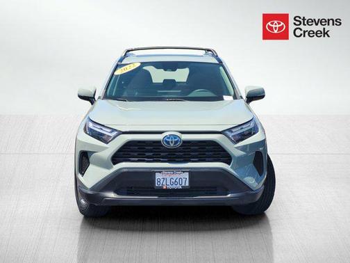 2022 Toyota RAV4 Hybrid XLE