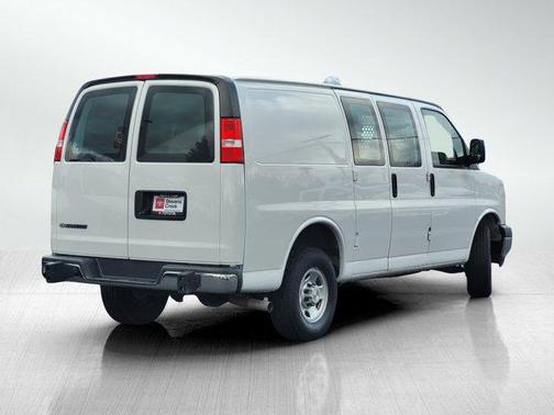 2022 Chevrolet Express 2500 RWD 2500 Regular Wheelbase WT