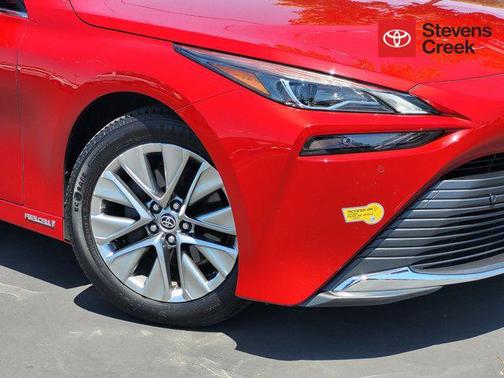 2021 Toyota Mirai Base