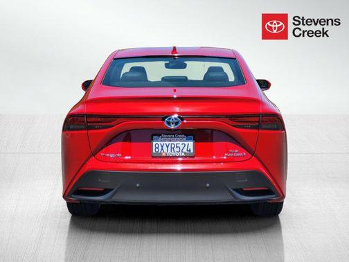 2021 Toyota Mirai Base