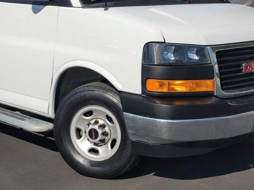 2023 GMC Savana 2500 Work Van