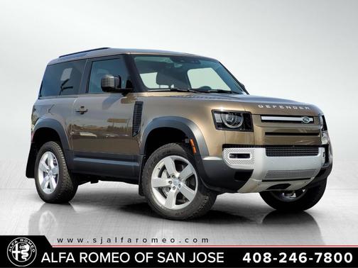 2023 Land Rover Defender SE