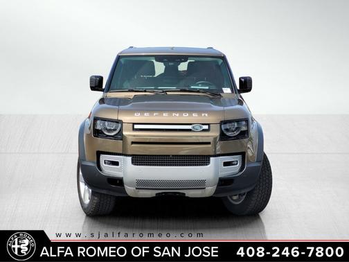 2023 Land Rover Defender SE