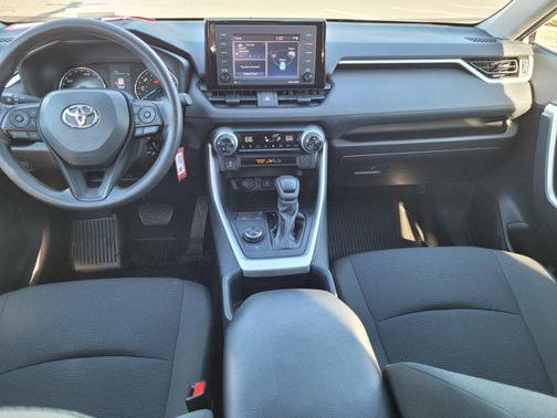 2022 Toyota RAV4 Hybrid LE