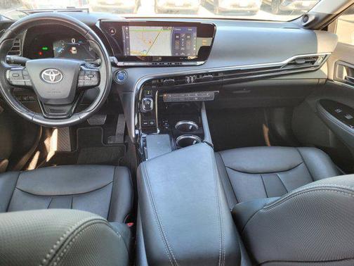 2022 Toyota Mirai Base