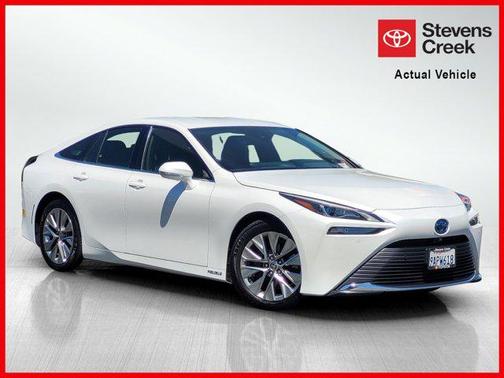 2022 Toyota Mirai Base