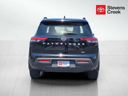 2023 Nissan Pathfinder SV FWD
