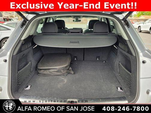 2022 Audi Q5 e 55 S line Prestige