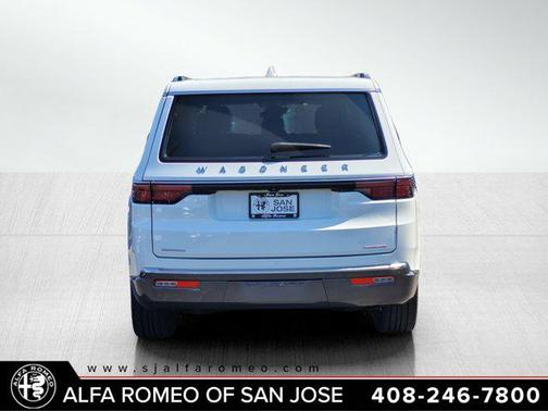 2022 Jeep Wagoneer Series II 4x4